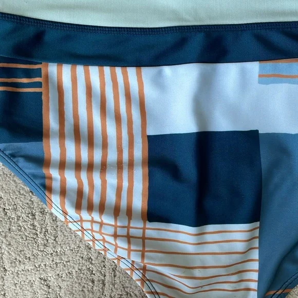 Women’s Nani two piece bathingsuit - Picture 5 of 8